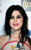 kat von d neck and forehead tattoo